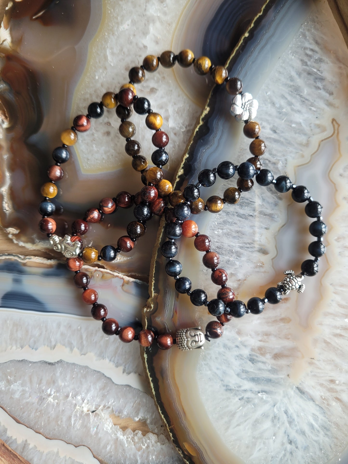 Bracelet de Protection en Oeil de Tigre et fleur argentée