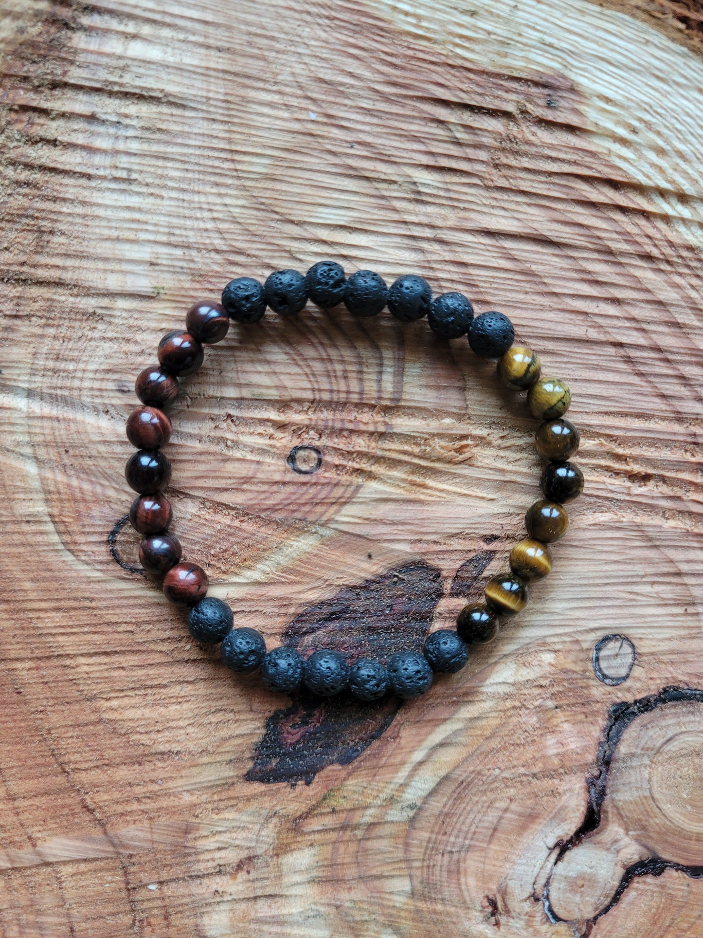 Bracelet en Lave et Oeil de Tigre et Oeil de Boeuf