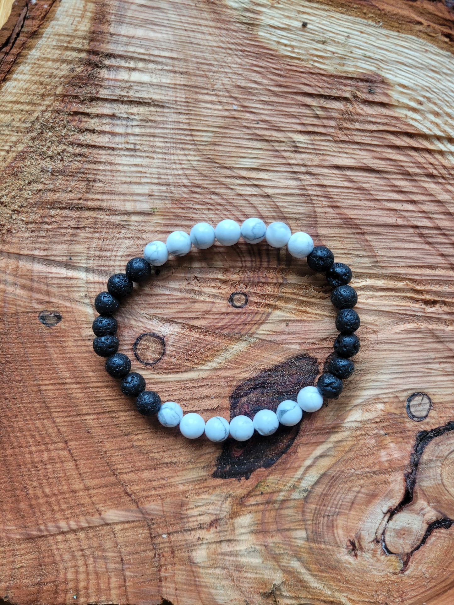 Bracelet en Lave et Magnésite