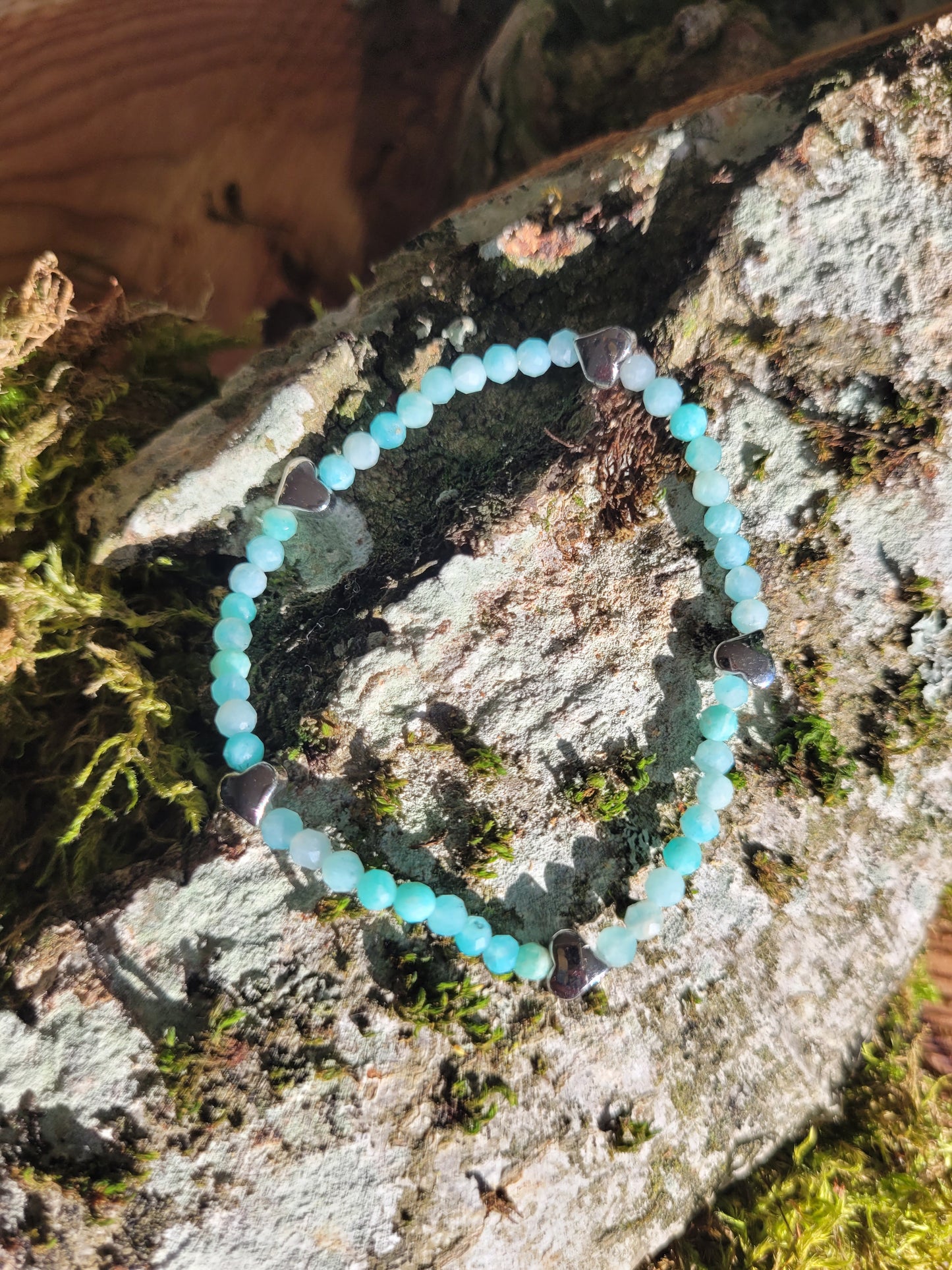 Bracelet en Amazonite facettée et coeurs argentés