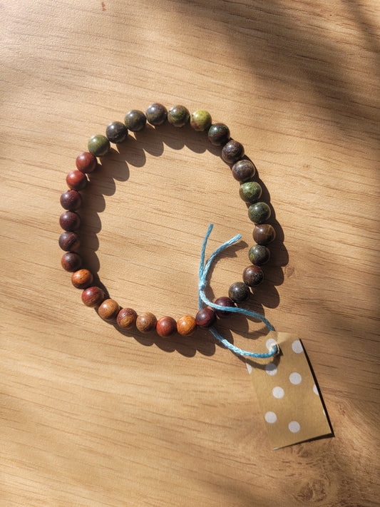 Bracelet en Jaspe Héliotrope et perles en bois