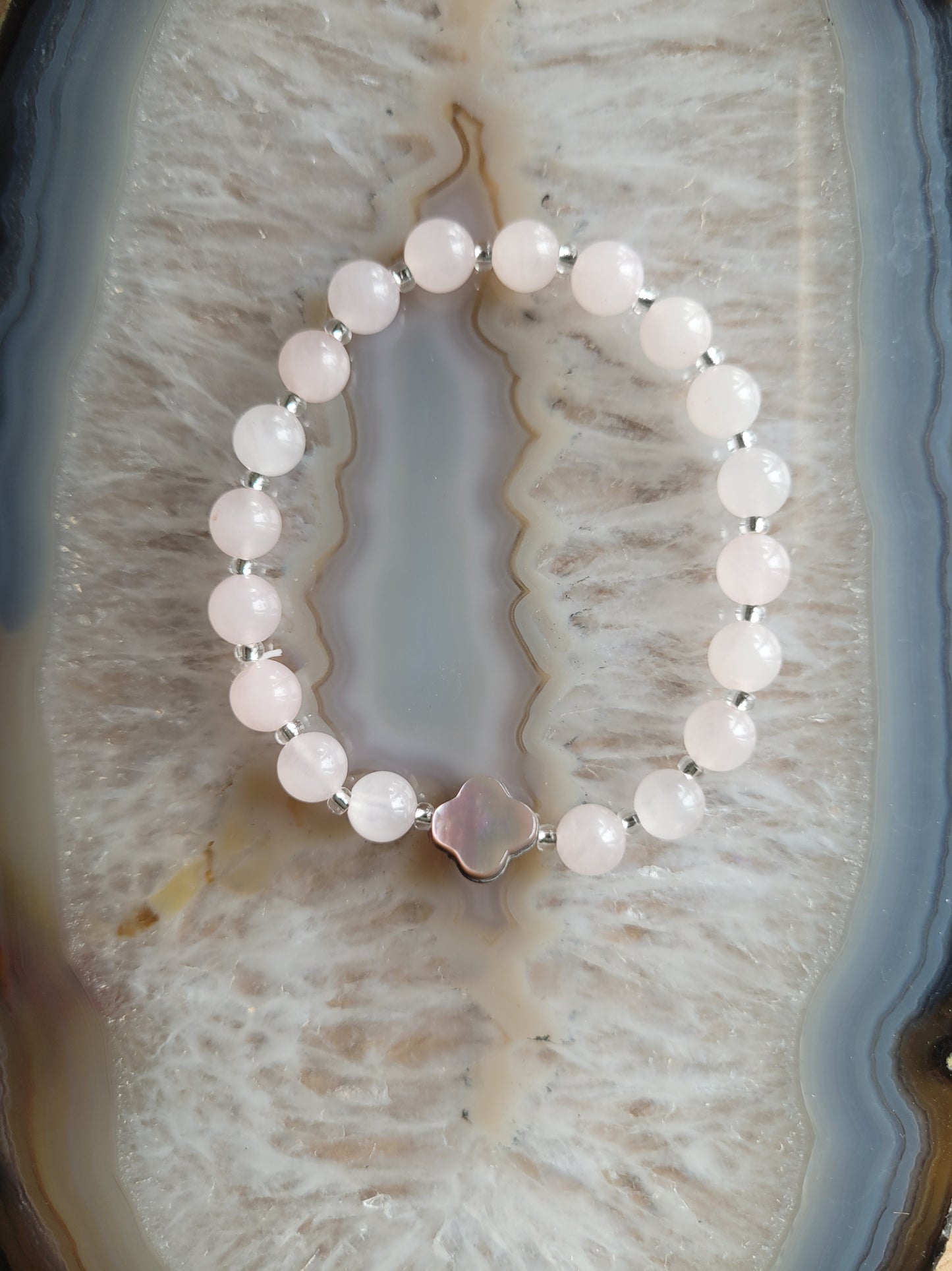 Bracelet en Quartz Rose et perle en nacre