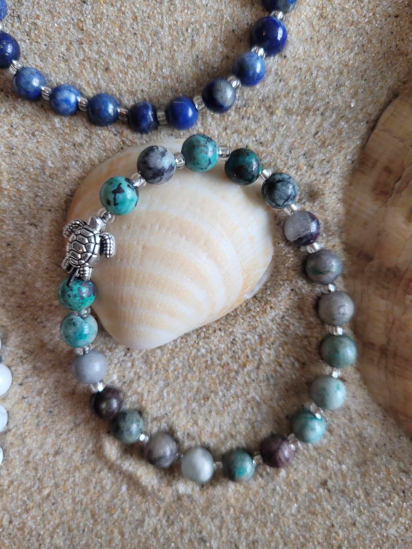 Bracelet en Chrysocolle et tortue argentée