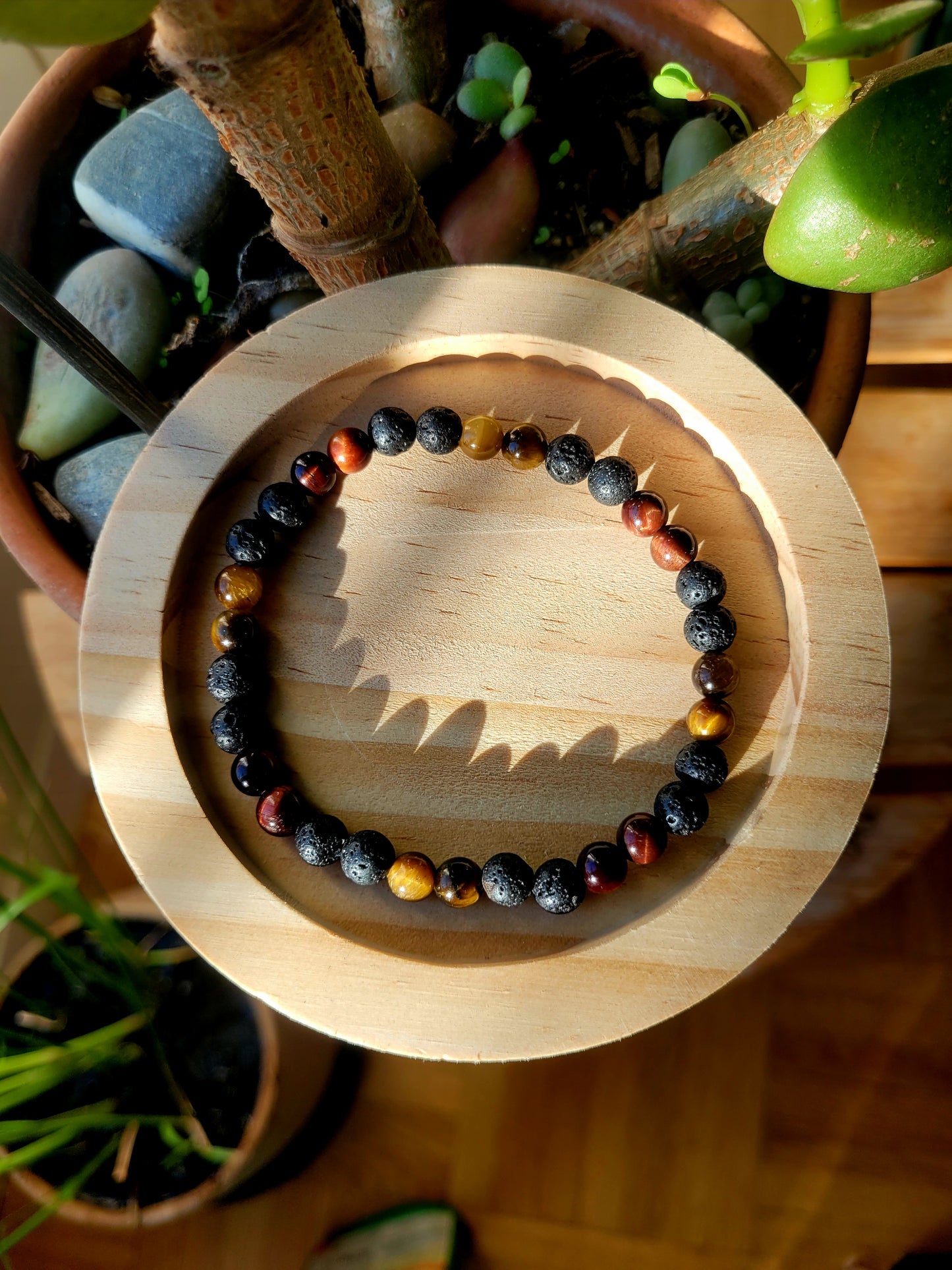 Bracelet en Lave, Oeil de Tigre et Oeil de Boeuf