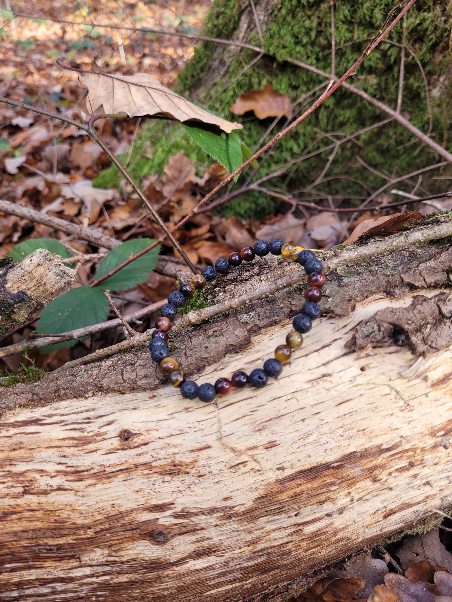 Bracelet en Lave, Oeil de Tigre et Oeil de Boeuf