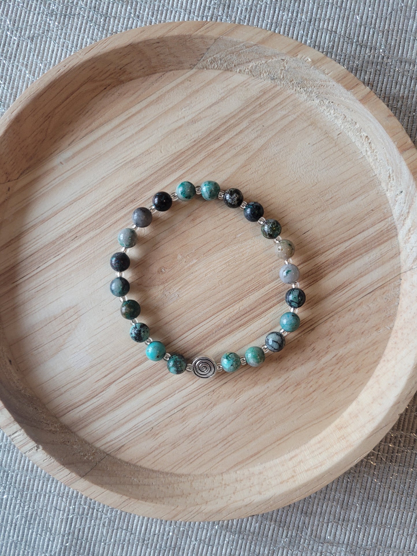 Bracelet en Chrysocolle et spirale argentée